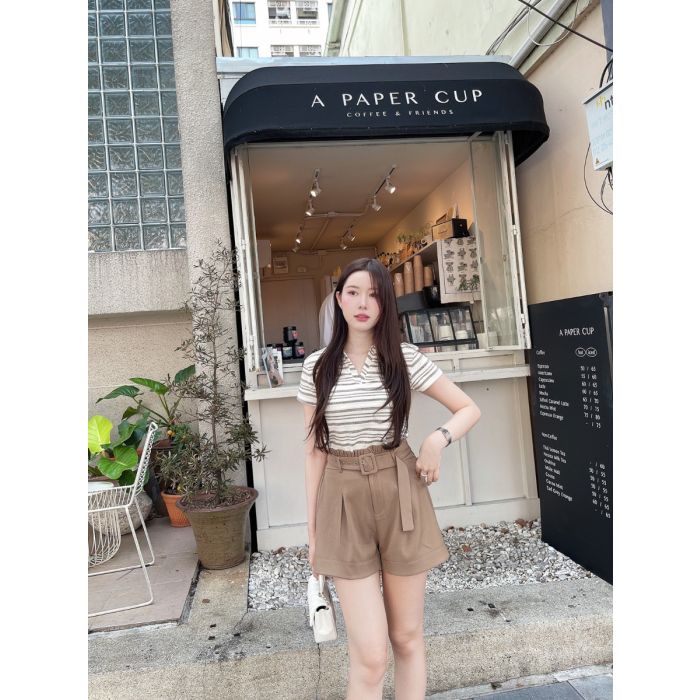 SAFARI RUFFLE WAIST SHORTS-M