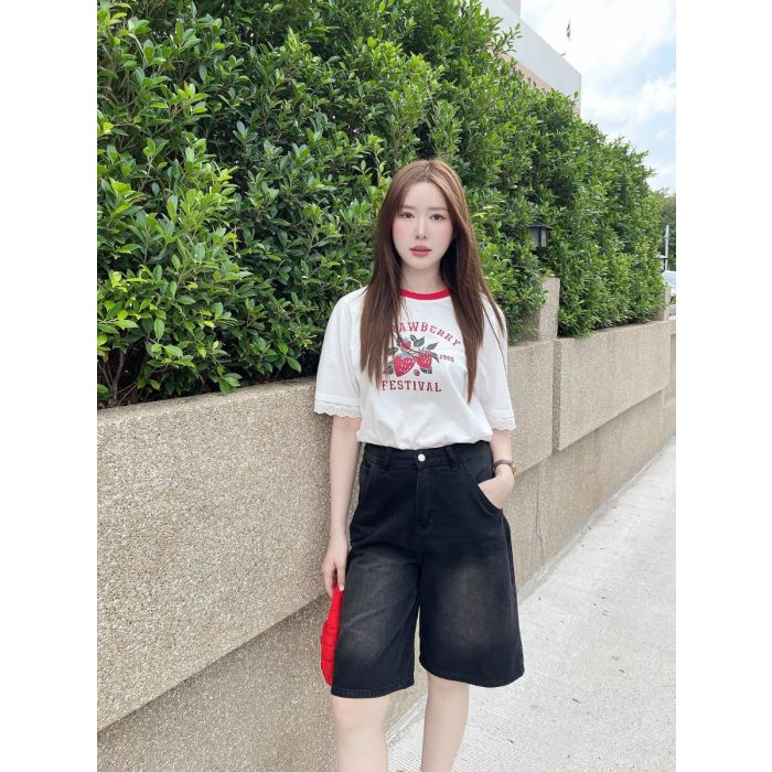 STRAWBERRY FESTIVAL JERSEY TOP-WHITE