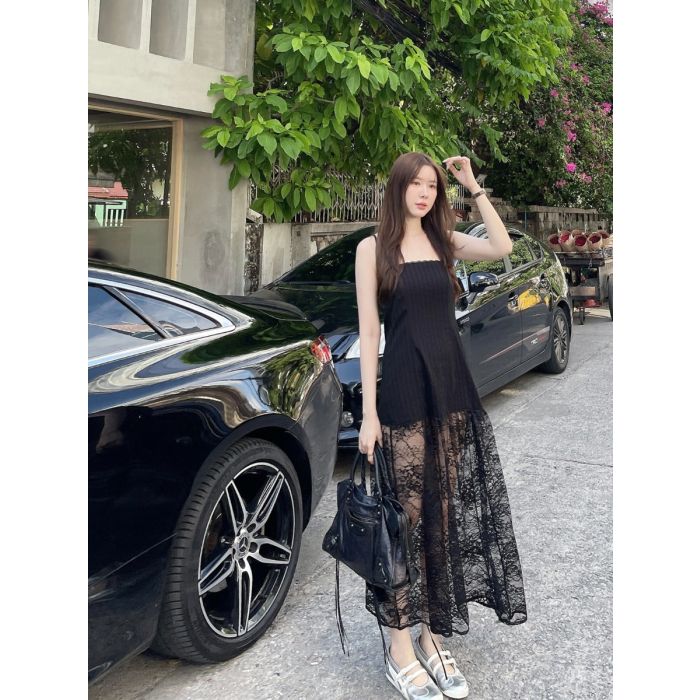 SENORITA LACE MAXI DRESS-BLACK