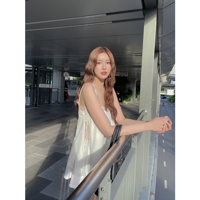 DEEP V LACE SINGLET TOP-WHITE