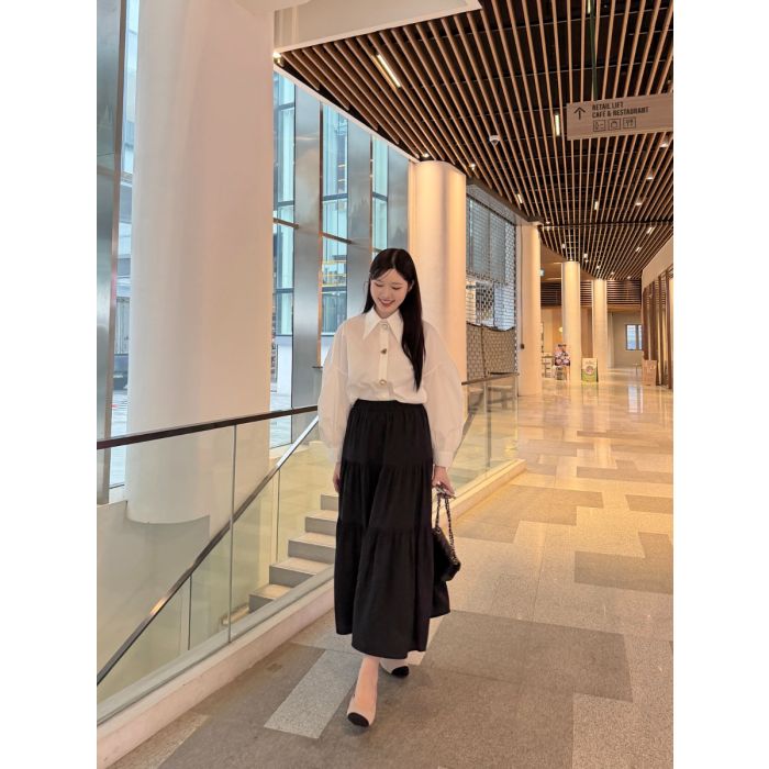 ENCHANTED MIDI SKIRT-BLACK