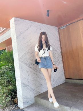 BELTED DENIM MINI SKIRT