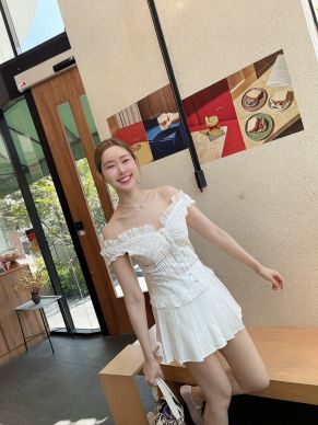 WINDY PLEATED TENNIS SKIRT-WHITE