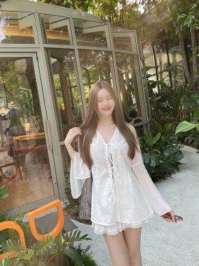 FREESIA TIE FRONT LACE BLOUSE