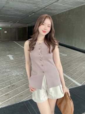 GREEK GODDESS SLEEVELESS KNIT TOP-TAUPE
