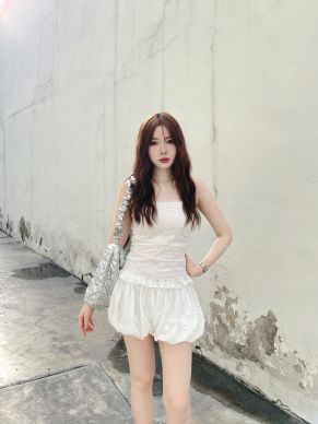 FLORETTE TIE NECK LACE TUBE TOP