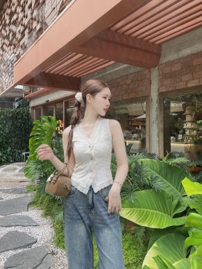 ELOUR LACE VEST TOP-CREAM