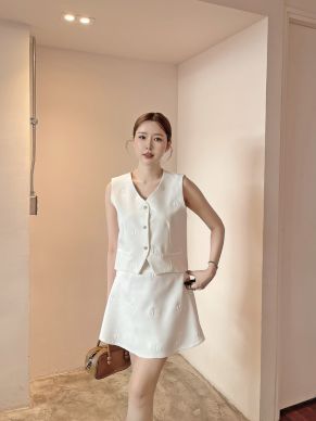 YVES BOW VEST TOP & SKIRT SET-WHITE