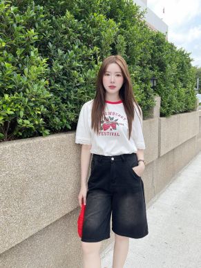 STRAWBERRY FESTIVAL JERSEY TOP-WHITE