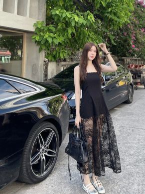 SENORITA LACE MAXI DRESS-BLACK