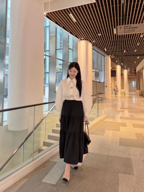 ENCHANTED MIDI SKIRT-BLACK