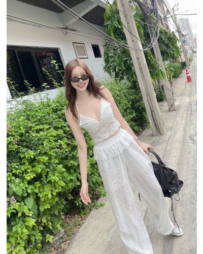 SYLVI LACE CROP TOP