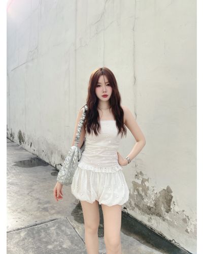 FLORETTE TIE NECK LACE TUBE TOP