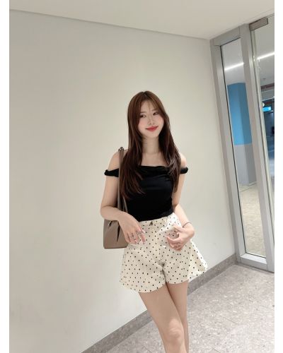 MILKY POLKADOT SHORTS